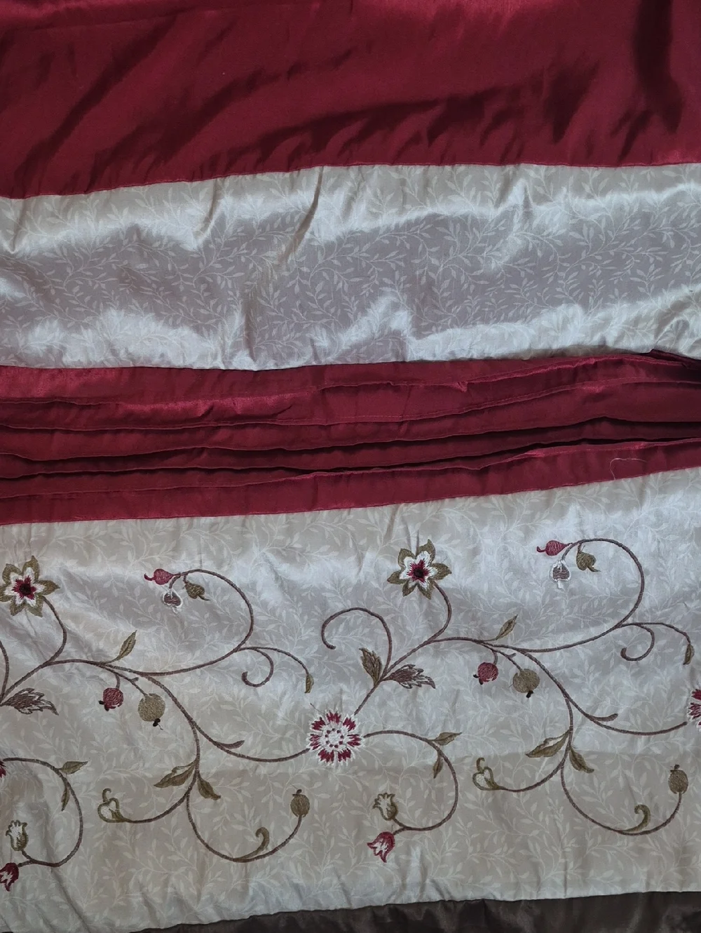 Bohemium Style Shower Curtain Burgundy Cream 70x72